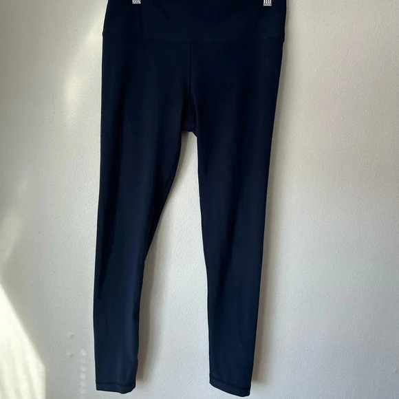 Form Active Athletic Leggings (M) - Picture 2 of 7